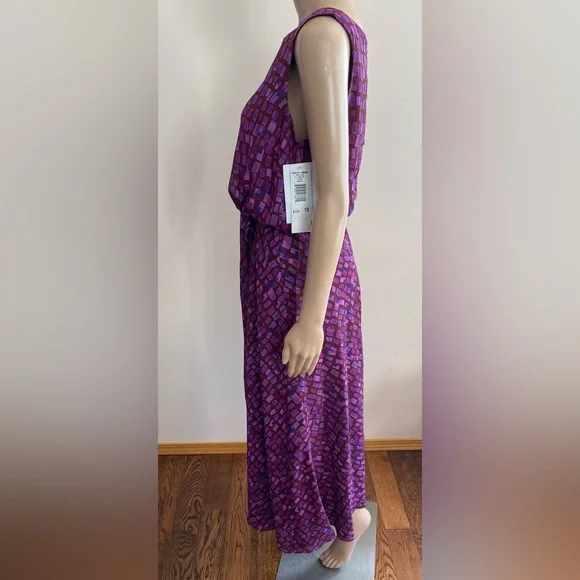 Jessica Howard - Picture 2 of 4